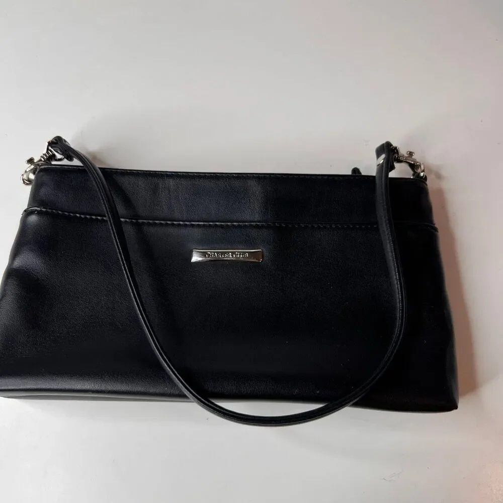 black Charter Club Y2K 90’s shoulder bag features a sleek design with silver-ton